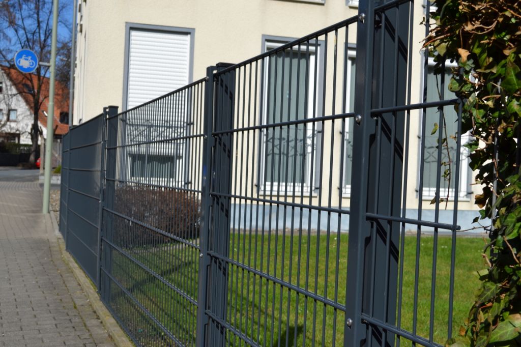 Zaunpfosten mit Abdeckleiste - zum Aufdübeln
